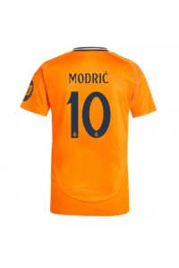 Fotbalové Dres Real Madrid Luka Modric #10 Venkovní Oblečení 2024-25 Krátký Rukáv